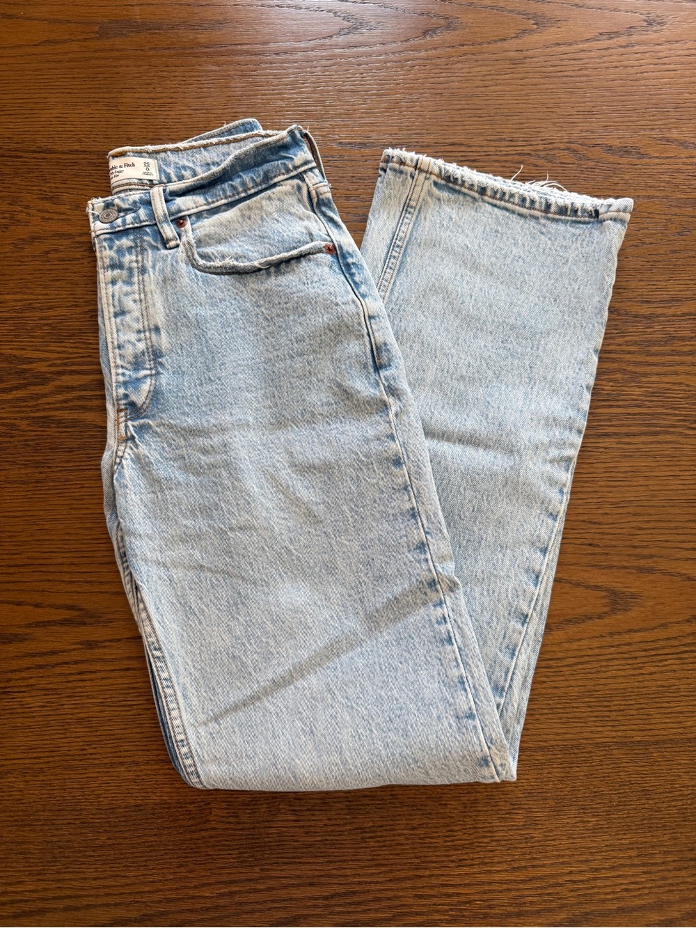 Abercrombie & Fitch “The 90s Baggy” Low Rise jeans - 25L